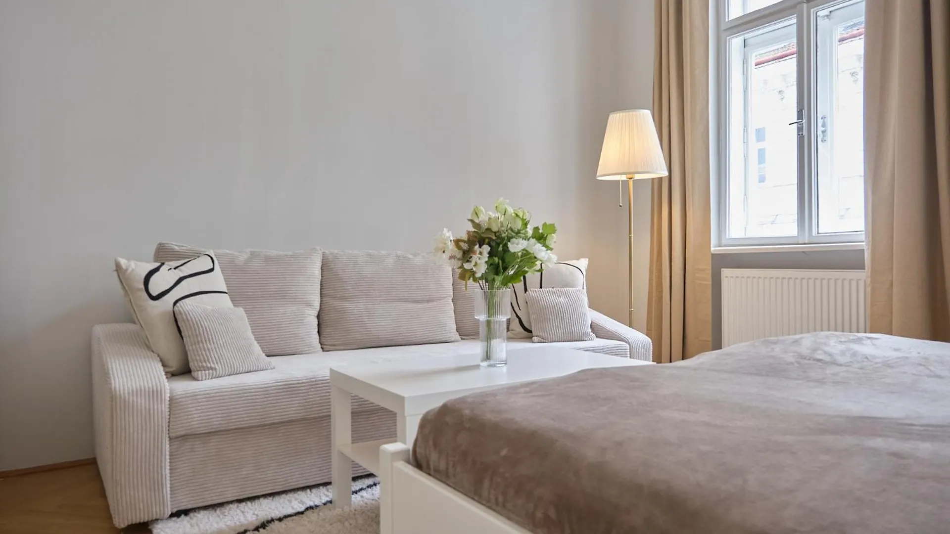 Chic Apartment - Near U3 Metro Vienna 0*,