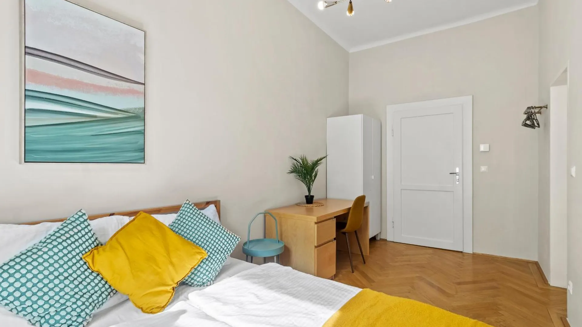 Chic Apartment - Near U3 Metro Vienna