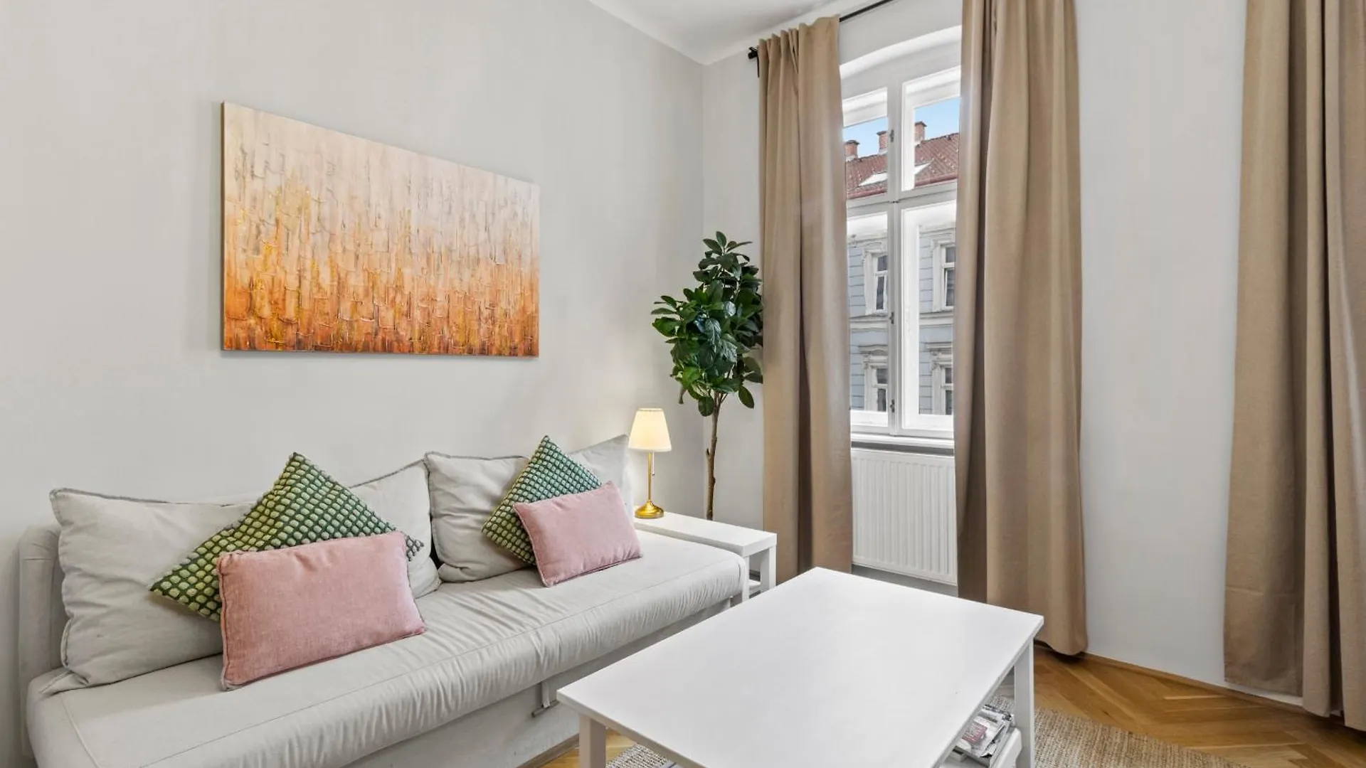 Chic Apartment - Near U3 Metro Vienna