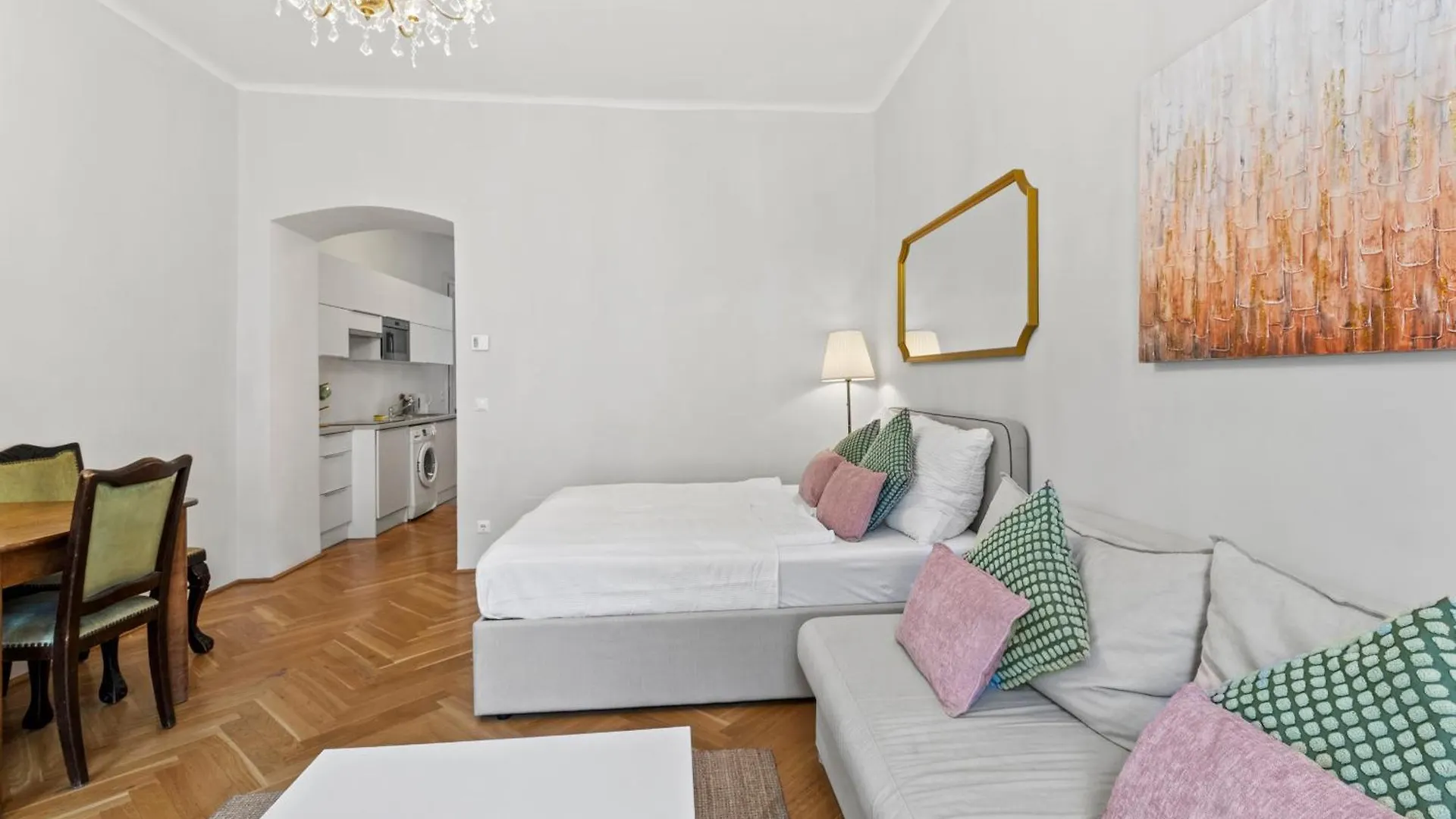 Chic Apartment - Near U3 Metro Vienna Austria