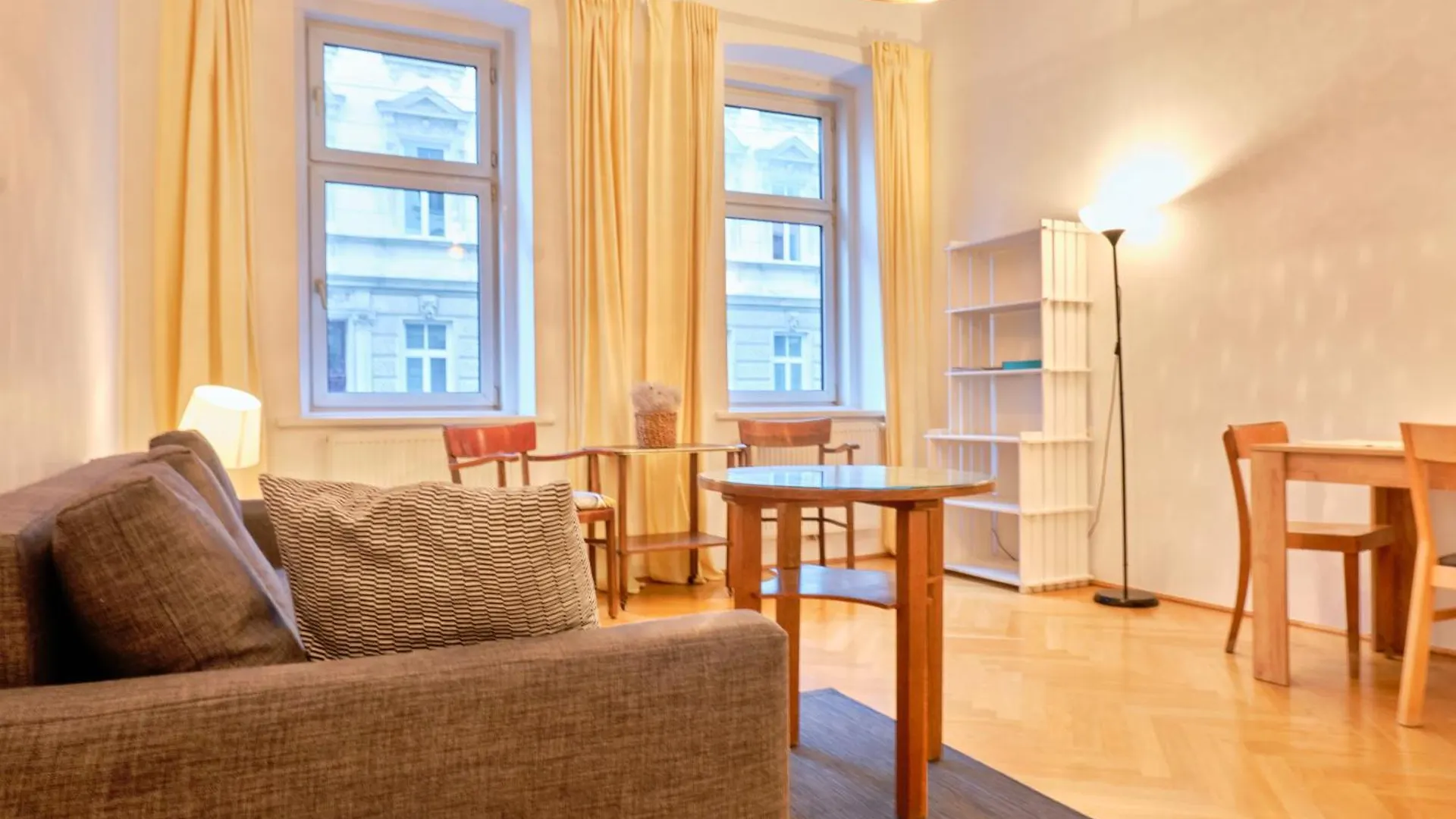 Chic Apartment - Near U3 Metro Vienna