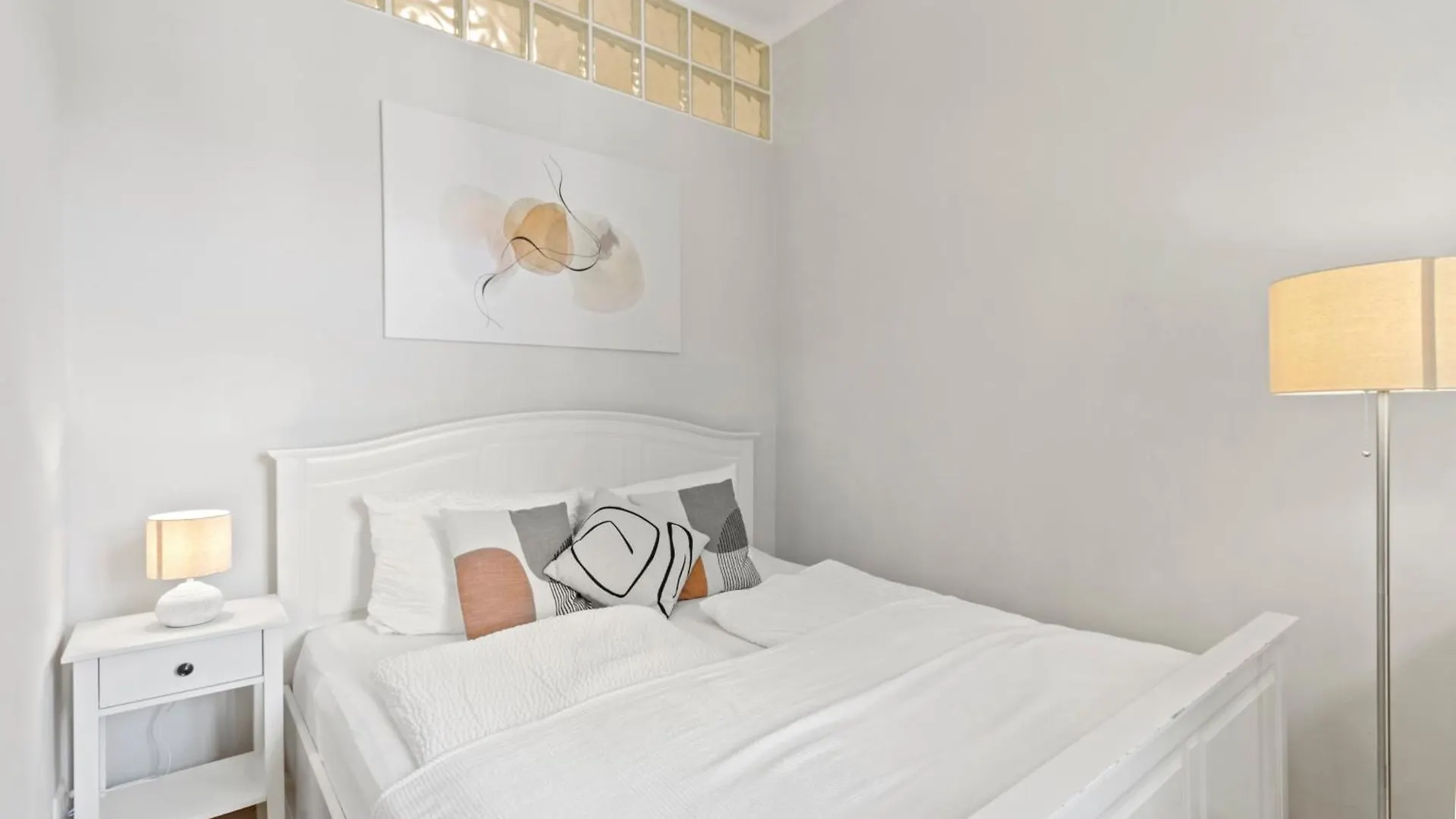 Chic Apartment - Near U3 Metro Vienna